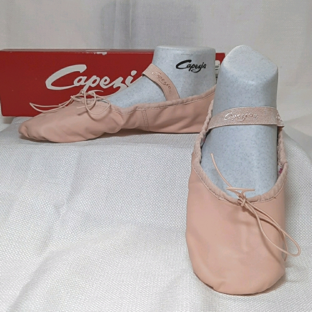 Adult Capezio Split Sole Daisy Ballet Shoe